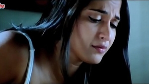 Erotic encounter with Anushka in the metropolis