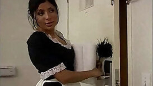 Sativa House Maid Got it Wild