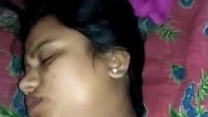 Tight Desi bhabhi gets a rough pounding