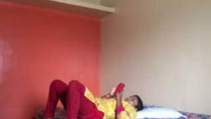 Desi babe Randi gets fucked at home