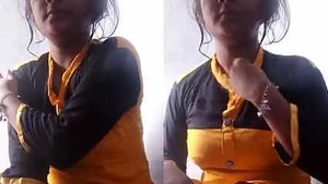 Soni, the horny Bihari girl, takes a steamy selfie in the shower