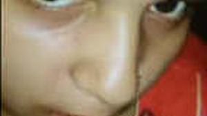 Newly married Indian wife engages in explicit oral sex in a heated video