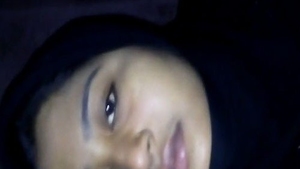 Bangladeshi Muslim GF gets fucked in MMS video
