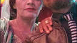 Shehnaz Bhabi, a married woman from Pakistan, engages in sexual activity