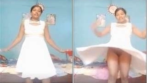 Watch a cute girl's live pussy show in exclusive video