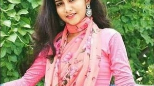 Indian TikToker teases with her big breasts in a seductive video