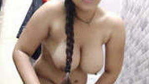 Desi girlfriend indulges in self-pleasure in the bathroom
