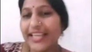 Mature bhabhi's solid performance in a porn video