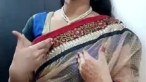 Married Indian woman's vagina receives intense attention in arousing video