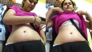 Indian GF's steamy self-shot video with audio of her and her boyfriend