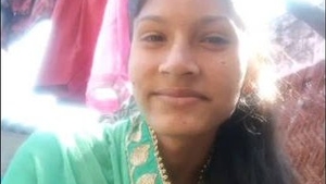 Cute desi bhabi gets her tight pussy fucked