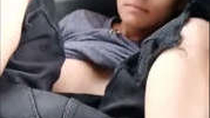 Mein bf fucks me in the backseat of the car