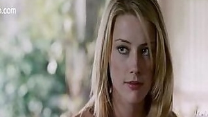 Celeb Amber Heard in tight bikini