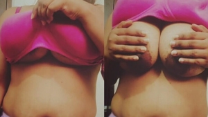 Stunning Indian GF flaunts her big boobs in high-definition video