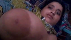 Tia, the panjabi aunty, flaunts her huge boobs in a nude video