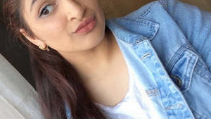 Latest video of a stunning Indian girlfriend exposing her boyfriend to the world