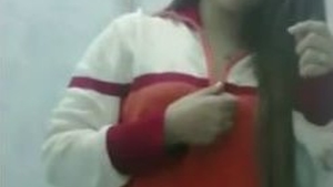 Adorable girlfriend gets naughty in bed