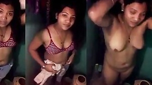 Desi XXX village bhabi nude bath and devar make his video