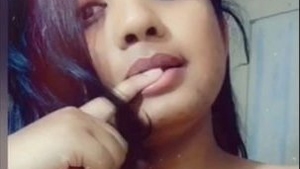 Indian webcam model displays her breasts