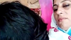 Pakistani Pathan couple's steamy MMS video