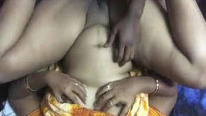 Telugu bhabhi moans in pleasure as hubby fucks her pussy with gem