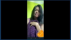 Hot Bengali babe flaunts her curves in sensual video
