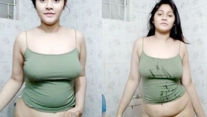 Cheating wife gets naughty in the bathroom