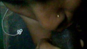 Desi maid gives oral pleasure to her employer in home sex video