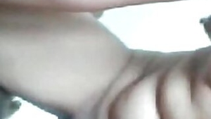 Hot Aunty Starts To Ride Penis