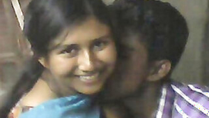 Desi village couple hot kissing and fucking