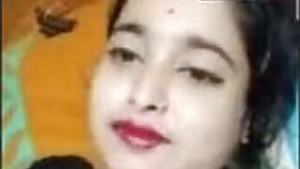 Sexy Girl Showing her Boobs on VC
