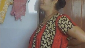 Older aunt takes a bath and gets naughty in the bathroom