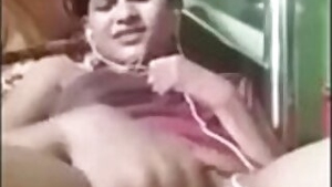 Cute black Girl Fingering In Video Call