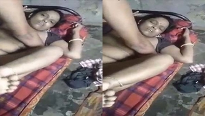 Watch a married couple from Guntur in a steamy home sex video
