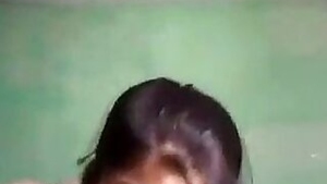 Getting tired of being alone Desi whore masturbates in XXX stream