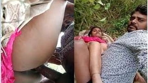 Desi couple enjoys outdoor sex and blowjob