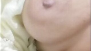 Mature aunty expose ass and boobs