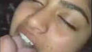 Indian babe gets oral pleasure with massive load