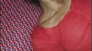 Desi handjob by bhabi