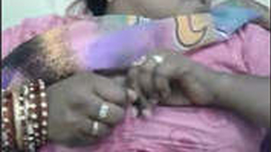 Desi wife reveals her alluring beauty