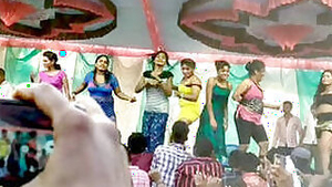 Desi hot girls in group dance