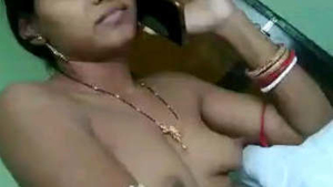 Desi bhabi from Odisha gives oral pleasure and rides her partner