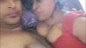 Desi Budi's steamy solo session on camera