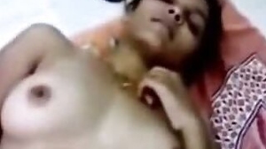 Desi teen sluty girl nude show and nude dance gone viral.
