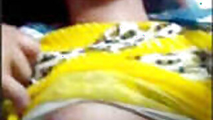desi babe raveena verma boobs vdo