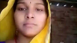 Bhabhi from India flaunts her natural body
