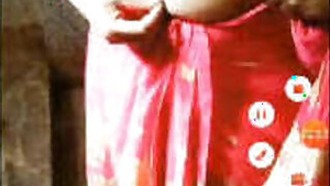 Desi sexy aunty open her sare
