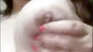 Doodu pina hai So hot babe showing gaint titties nd chut