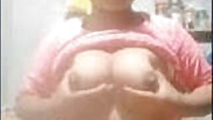 Horny indian Girl Shows Boobs Pussy Clips