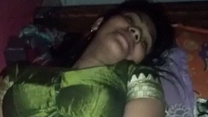 Shy bride reveals her intimate parts on honeymoon